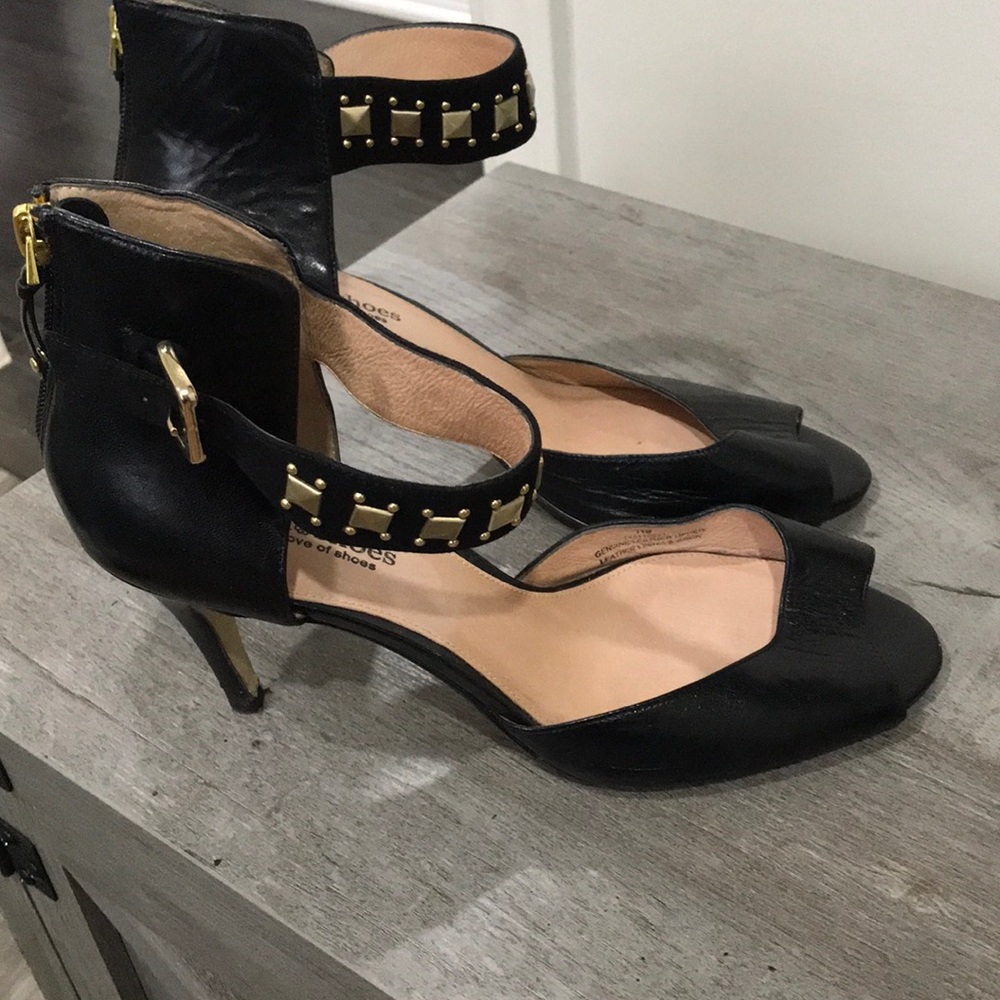 Town Shoes